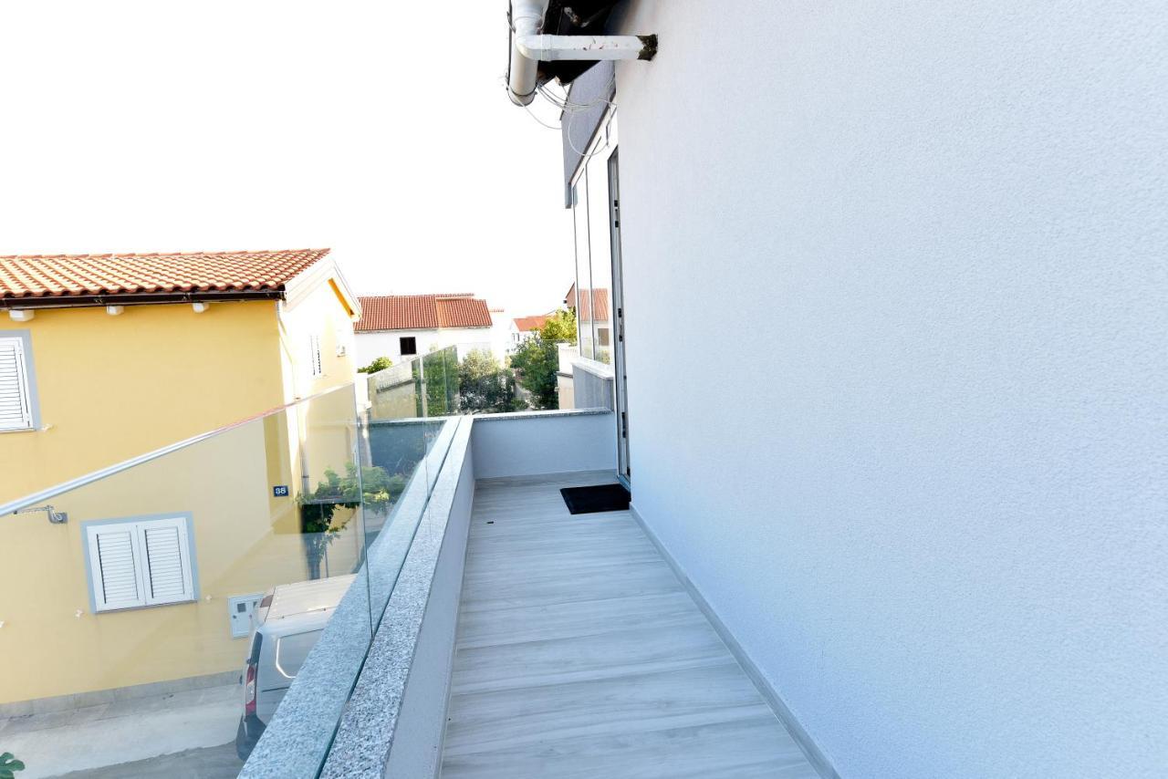 Apartment Sun Vir Rom bilde